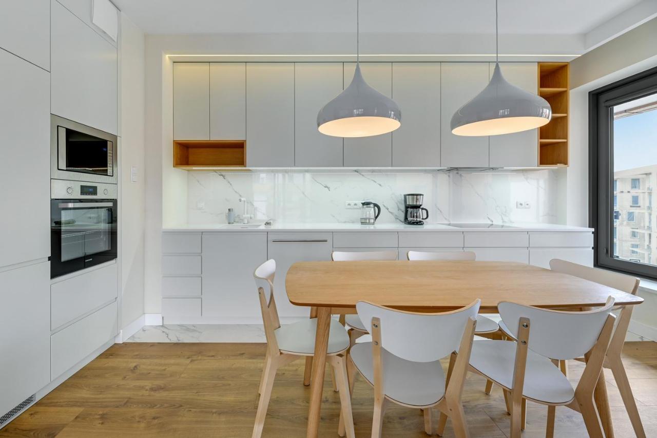 Premium Family & Business Old Town Riverside Apartment With Parking グダニスク エクステリア 写真